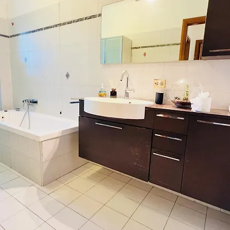 Апартаменты Big In Navigli District With 2 Balcony And Parking