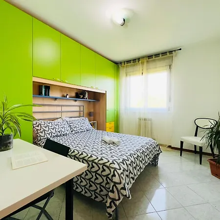 Big In Navigli District With 2 Balcony And Parking Апартаменты